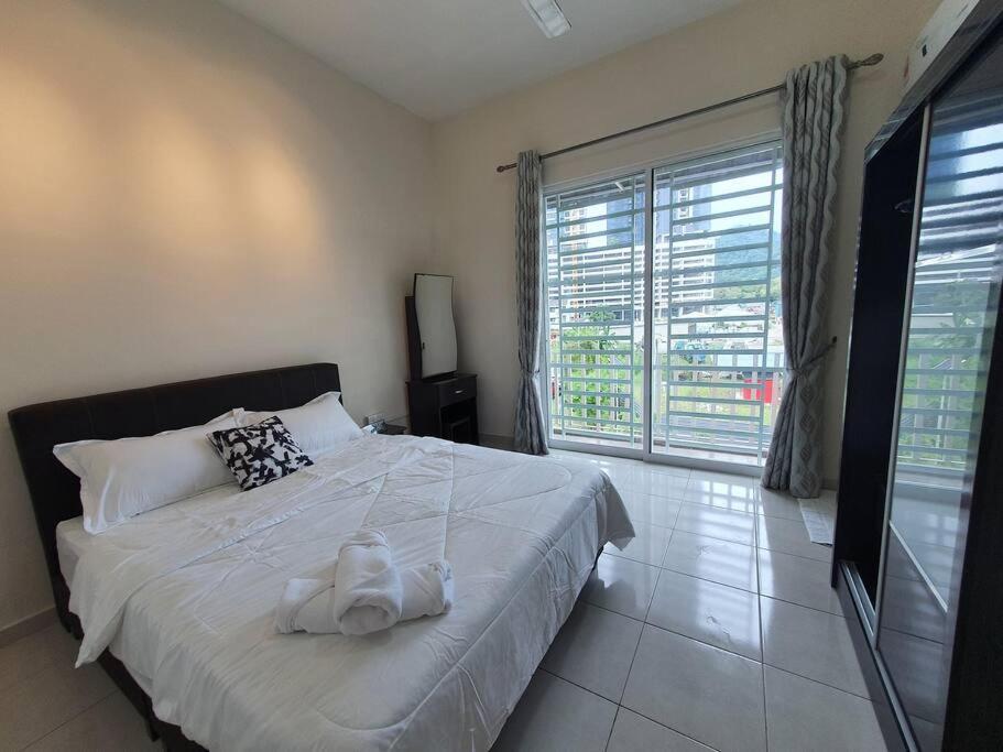 3Storey House 13Pax Family Suite Bayan Lepas Dış mekan fotoğraf
