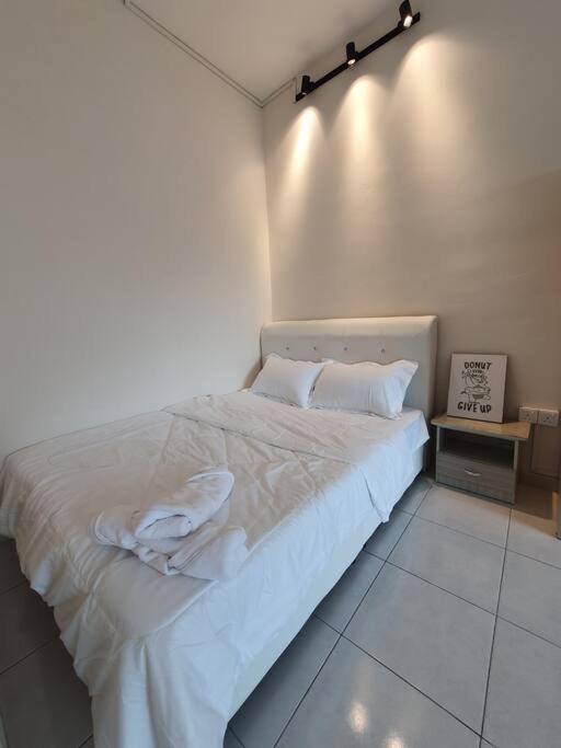 3Storey House 13Pax Family Suite Bayan Lepas Dış mekan fotoğraf
